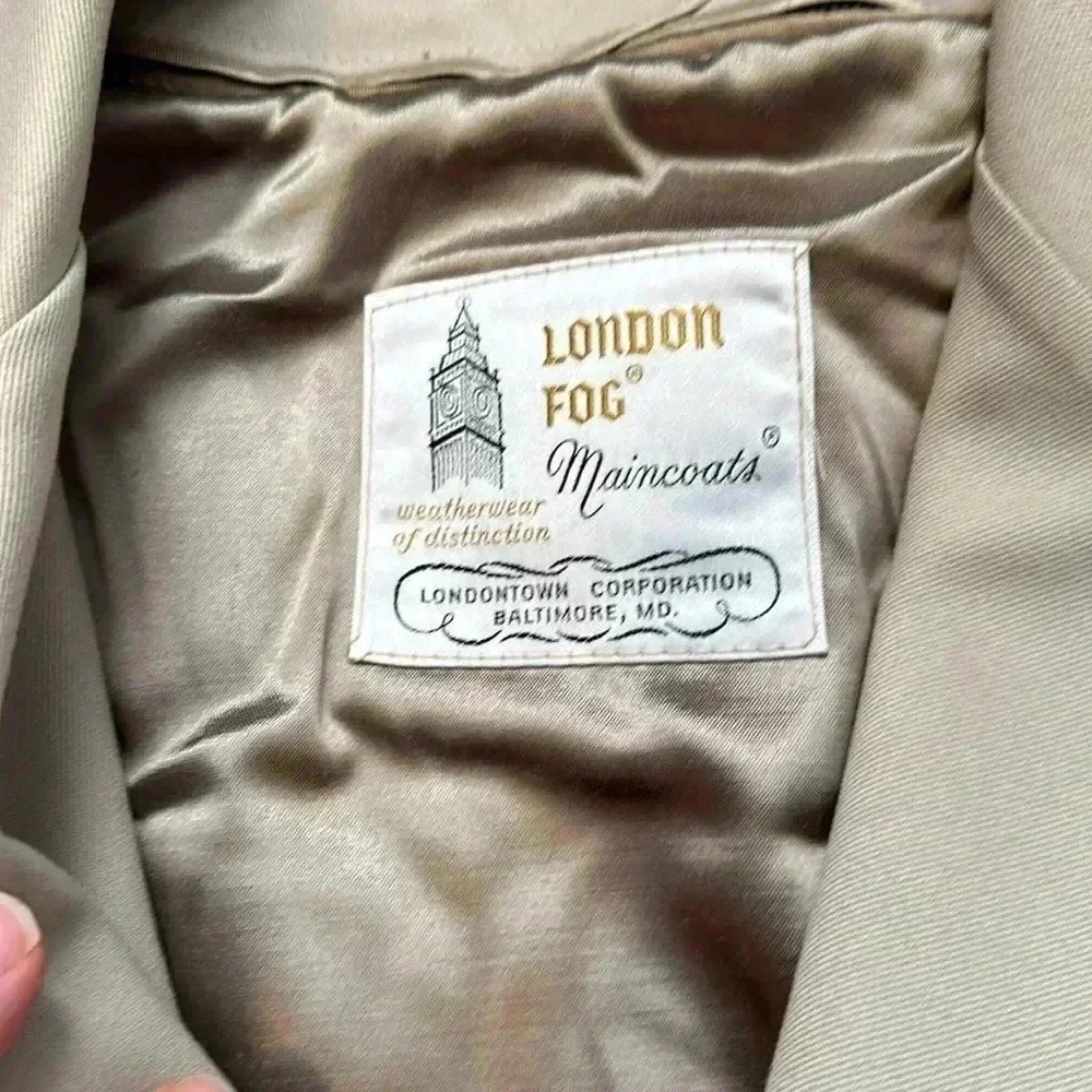 Vintage London Fog Cream Trench Coat with Silk and Fleece Line 42 Long